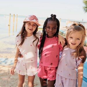 PINK CHICKEN GIRLS ROEY 2 PIECE SET IN HOT PINK FLOWERS